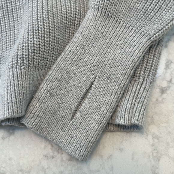 Lovers + Friends cropped gray hoodie - Picture 5 of 6